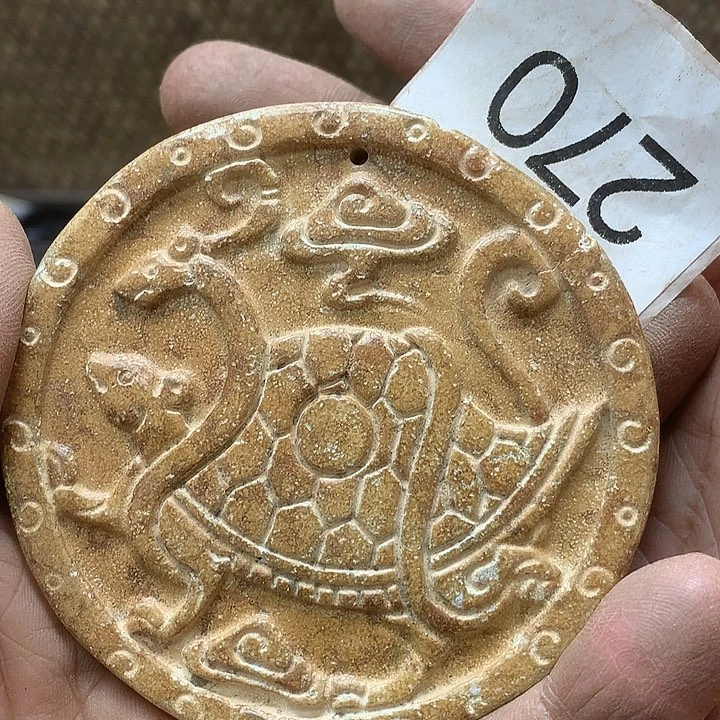 未镶嵌和田玉挂件