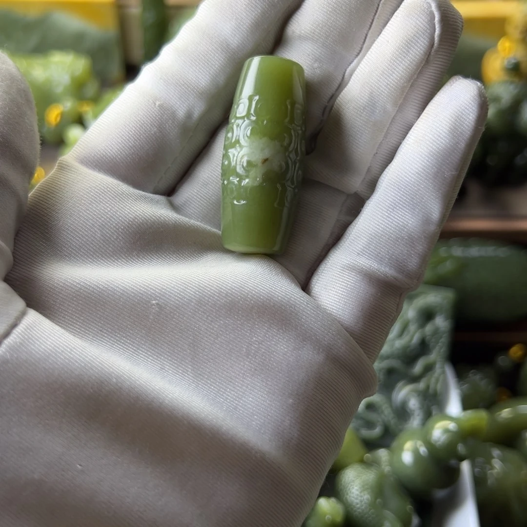 岫岩老玉（透闪石质玉）挂件未镶嵌