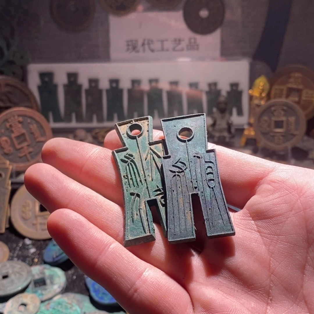 砥***对铜现代仿制工艺品