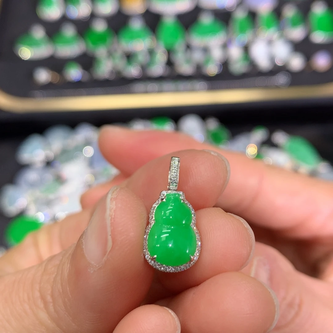 翡翠18K金镶嵌吊坠(不含链)