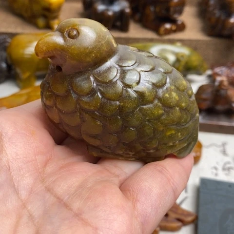 蛇纹石玉未镶嵌颈饰85
