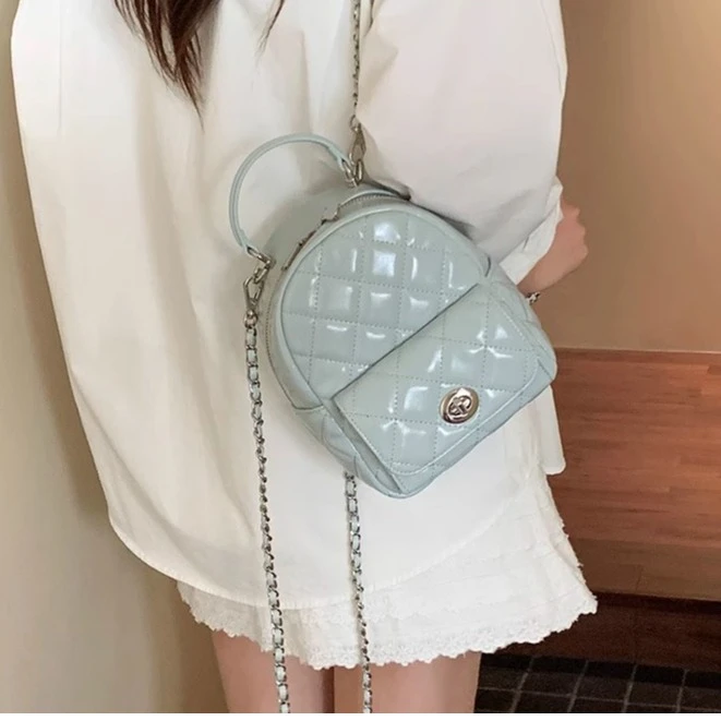 超火高质量韩版迷你书包女2025新款可爱精致双肩包学院风通勤背包