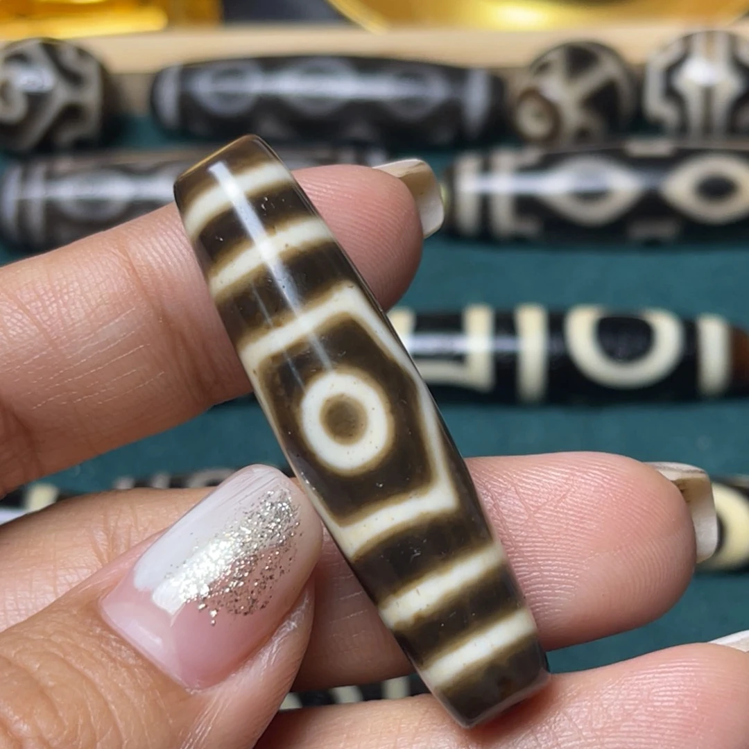 玛瑙/玉髓颈饰未镶嵌火*