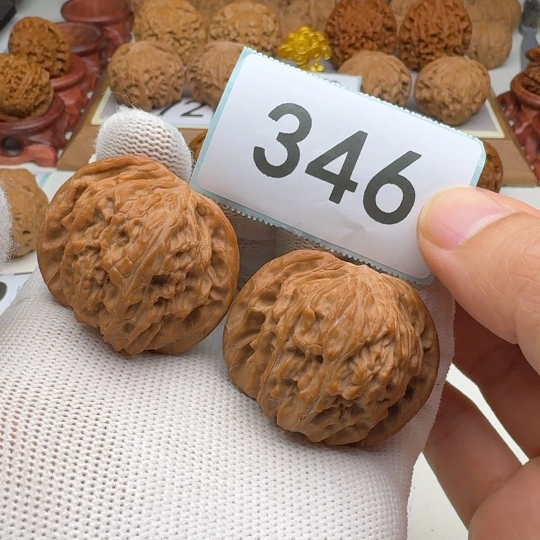 张***傅文玩核桃把件蝴蝶磨盘 41  全品 支持七天无理由