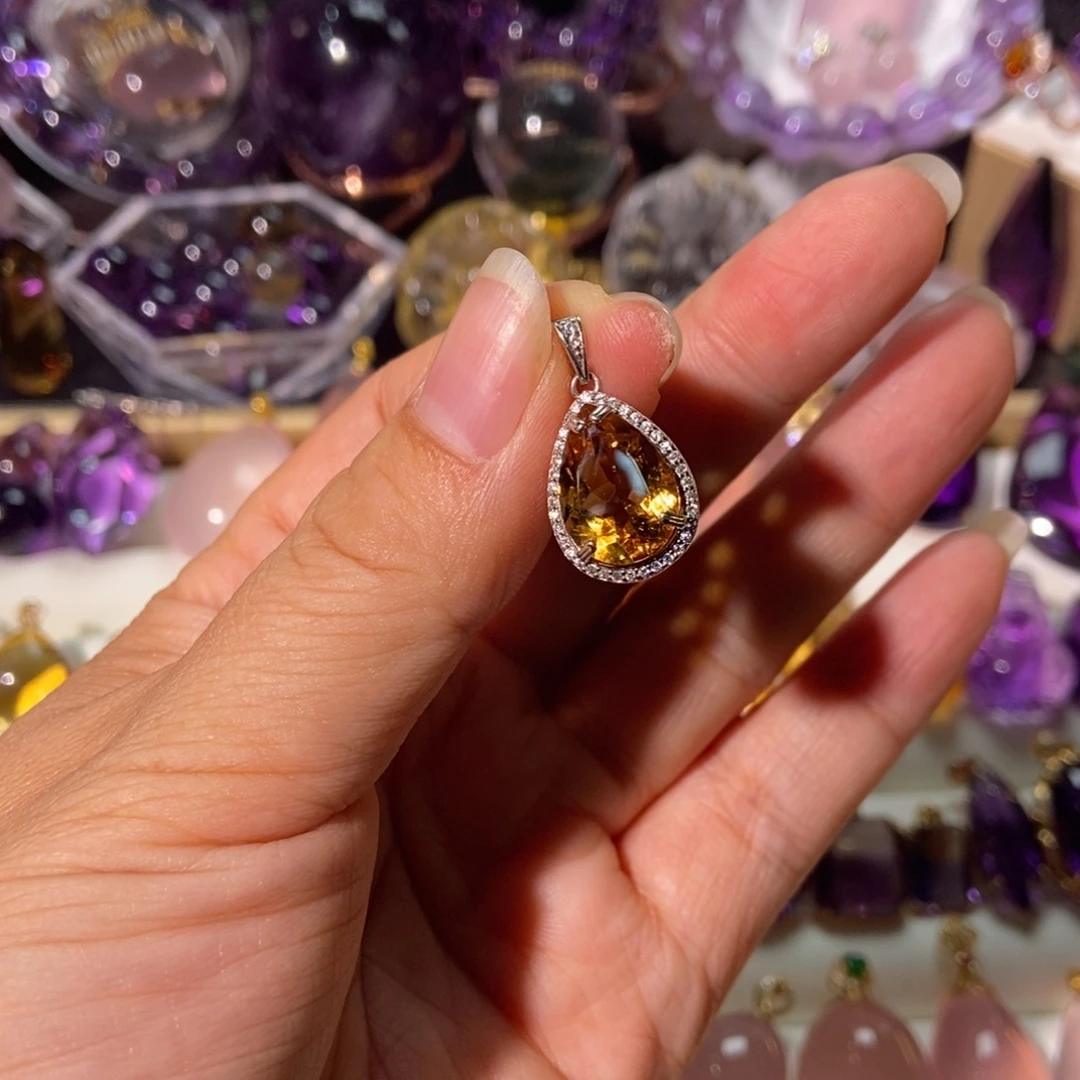 银S925镶嵌颈饰水晶