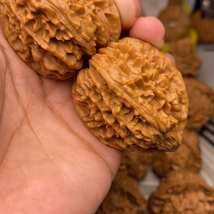 吊坠文玩核桃陕****》39金枪鱼