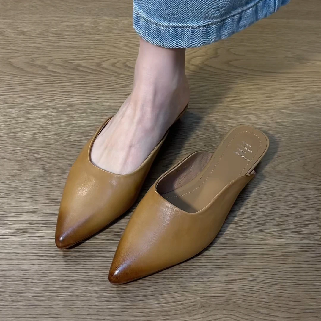 拖鞋2025年新款职场风尖头舒适女款简约百搭时尚气质软皮软底拖鞋