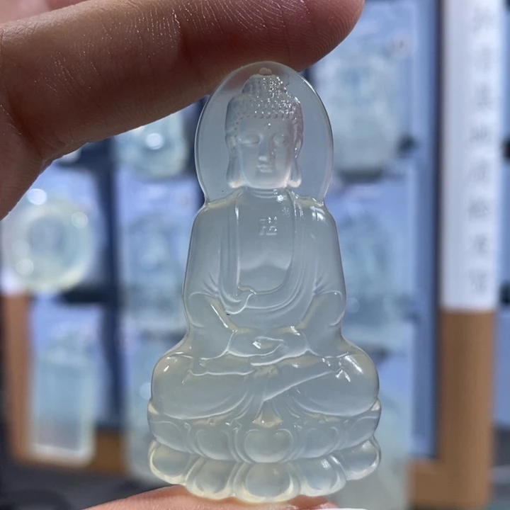 岫玉未镶嵌颈饰吊坠