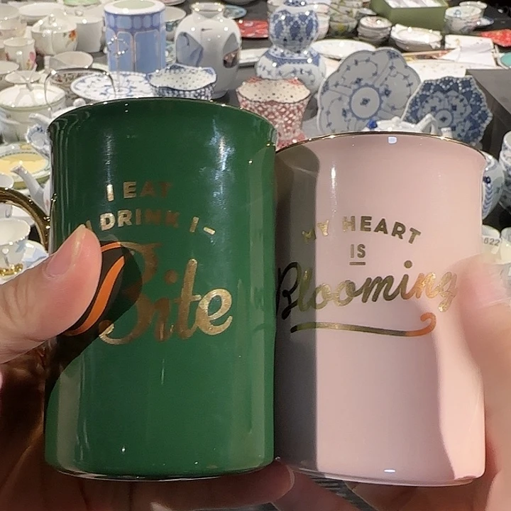 两个马克杯马克杯