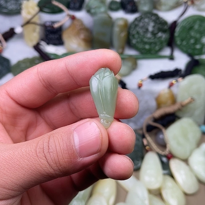 和田玉吊坠(不含链)未镶嵌