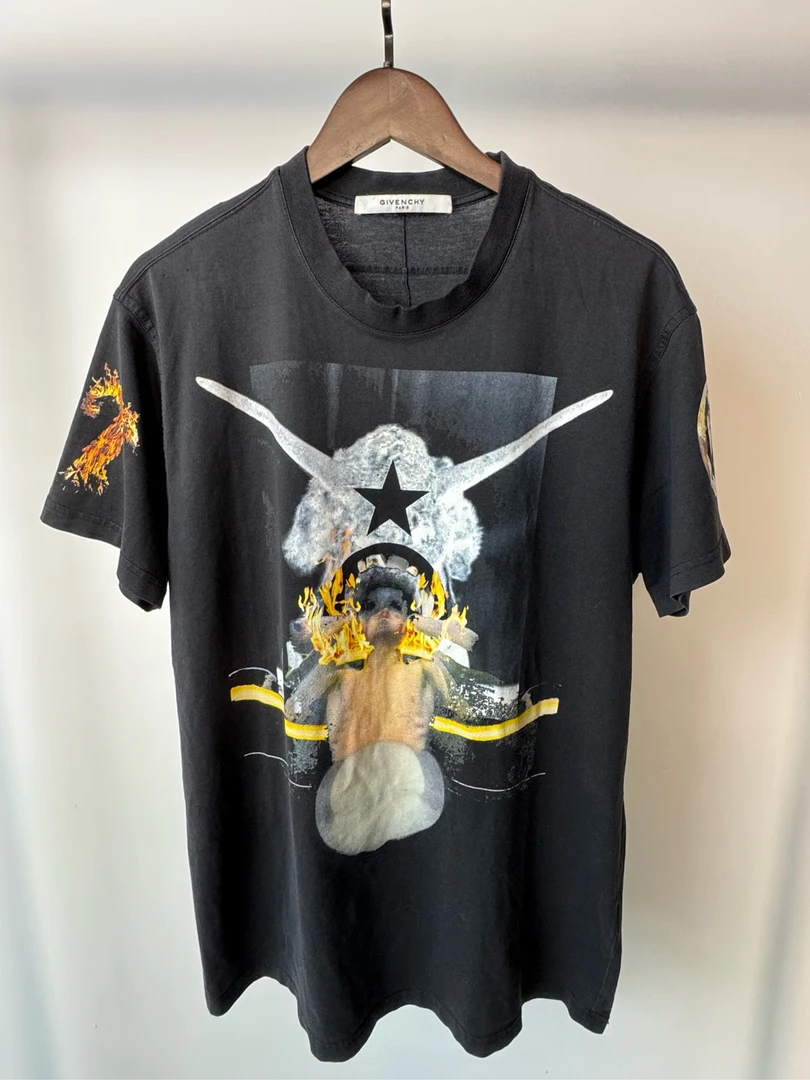 99新 Givenchy/纪梵希 火焰男孩短袖/XXS码/2411305