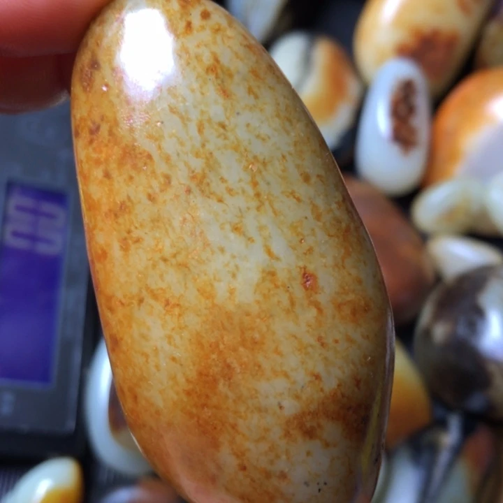 和田玉未镶嵌珠宝奇石