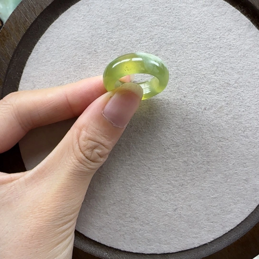 蛇纹石玉未镶嵌戒指14码