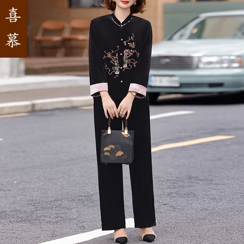 新中式妈妈秋装国风金丝绒套装2025新款中老年春秋外套唐装上衣女