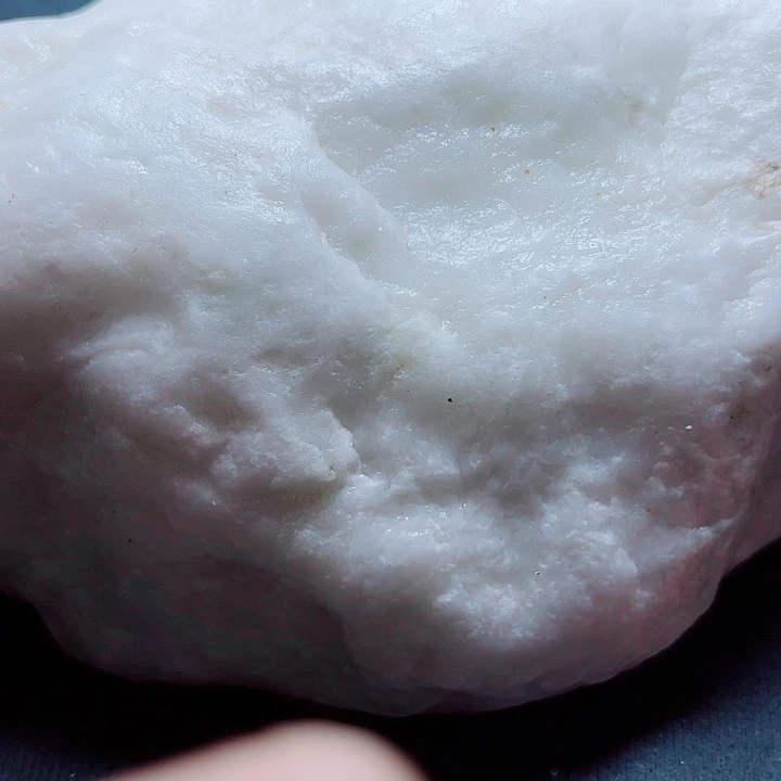 未镶嵌和田玉（糖玉）珠宝奇石