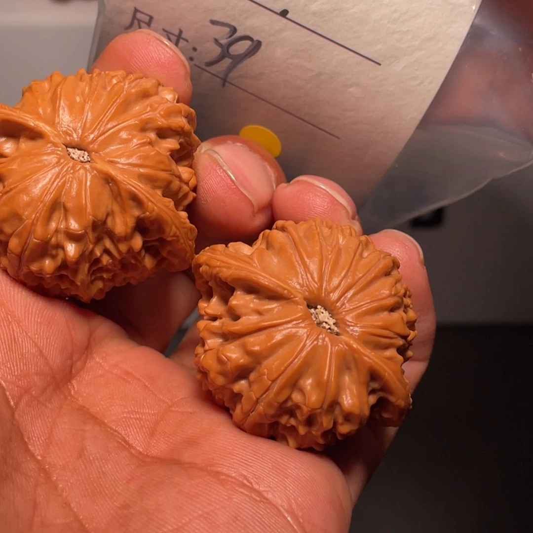 文玩核桃吊坠文玩核桃