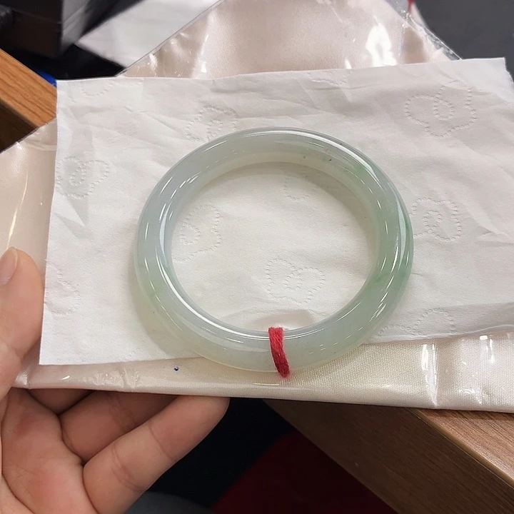 翡翠未镶嵌手镯8号