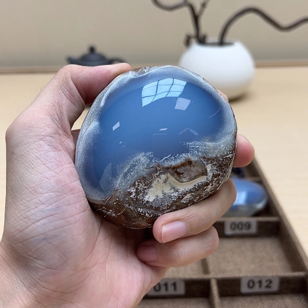 未镶嵌玛瑙/玉髓珠宝奇石盾