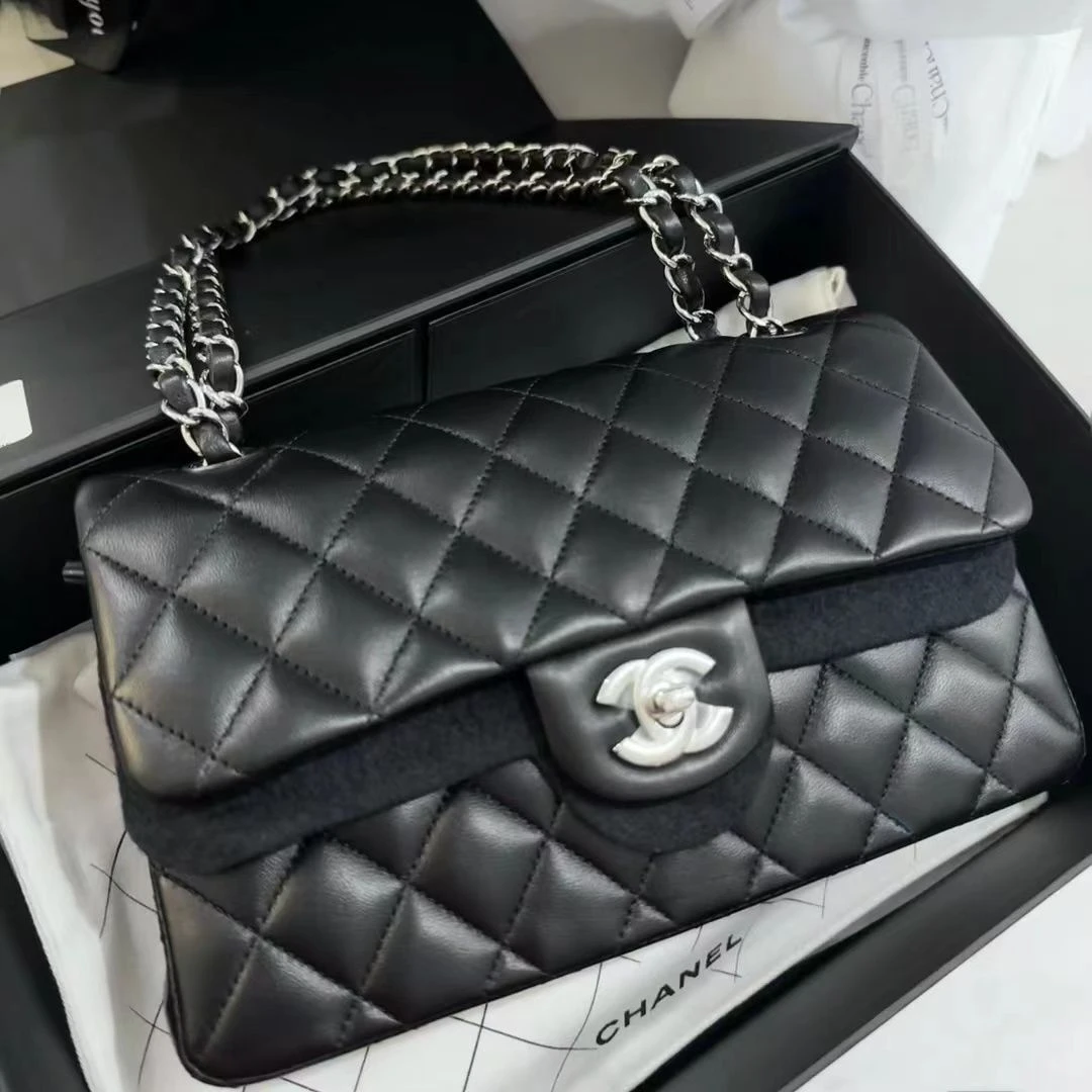 99新 Chanel/香奈儿 黑银小号光面cf链条包
