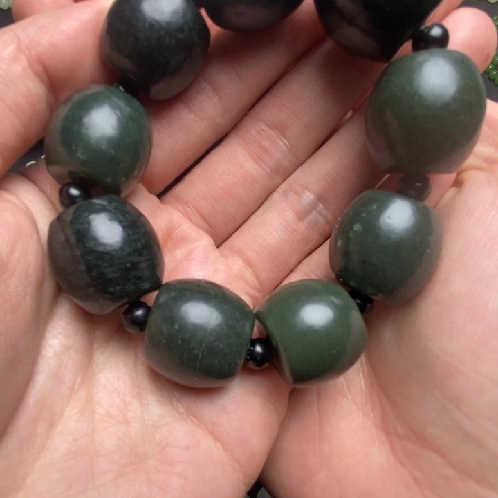 和田玉手串未镶嵌黑青玉卡20