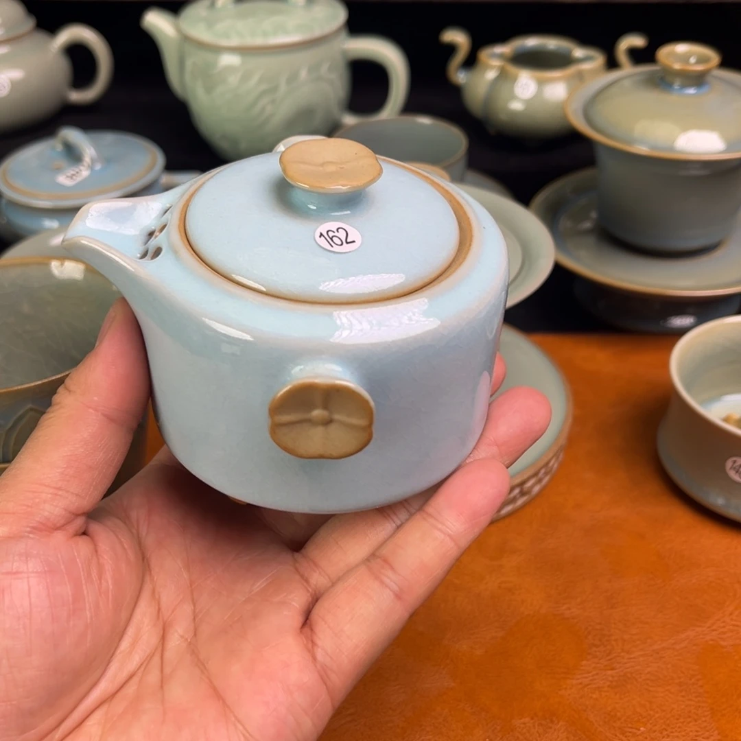 【闪购商品】天青釉手抓壶汝州