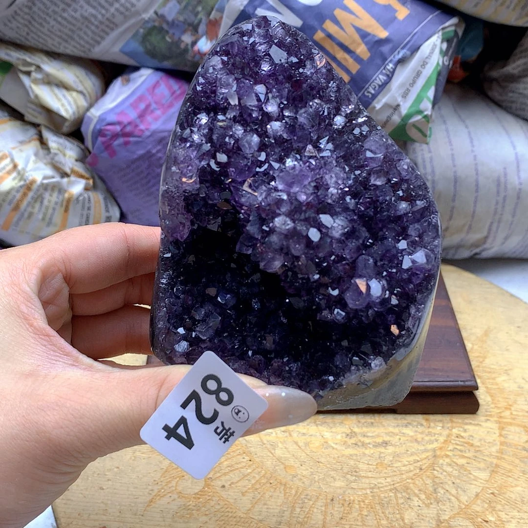 紫晶大型摆件（非配饰）未镶嵌