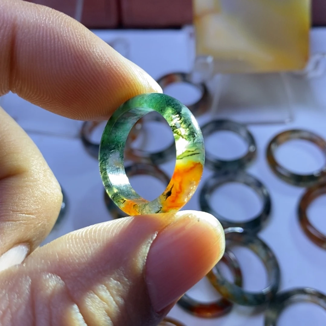 玛瑙/玉髓吊坠(赠链)未镶嵌黄**国