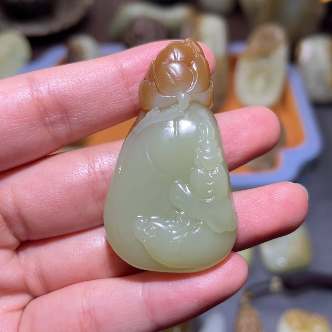 和田玉（糖玉）未镶嵌挂件