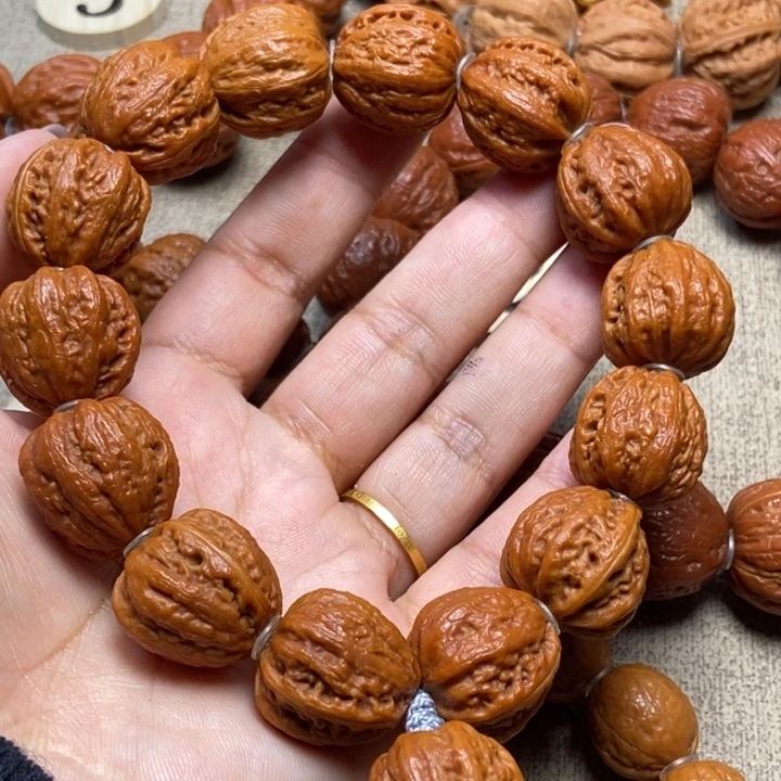 文玩核桃吊坠粗筋八棱