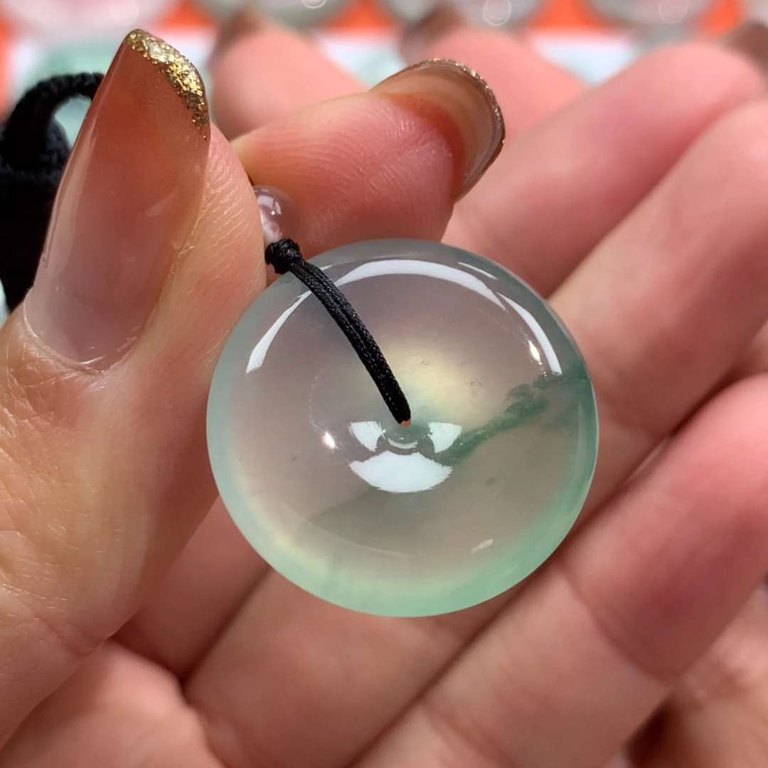 翡翠未镶嵌颈饰37号