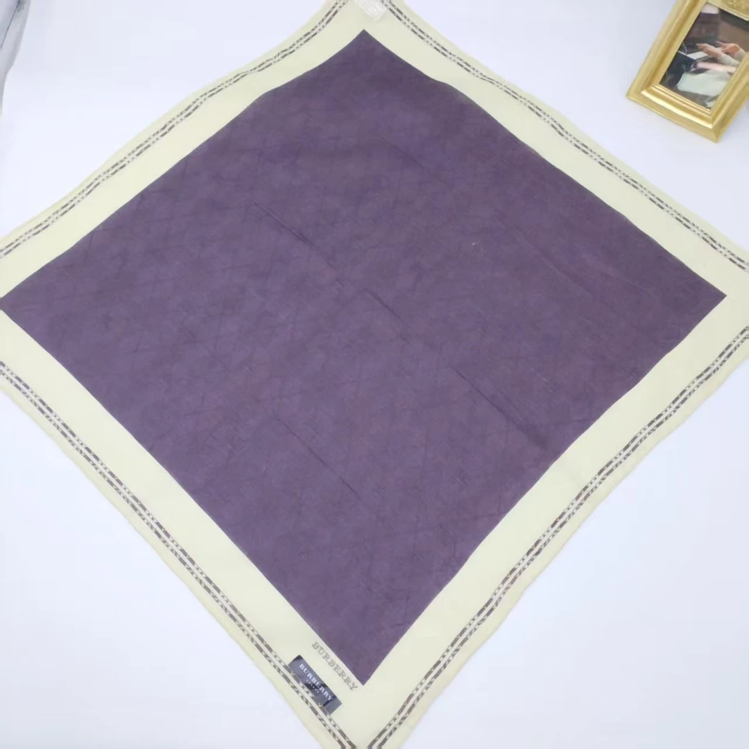 95新 BURBERRY/博柏利 海囤/巴宝莉丝巾//yy13564