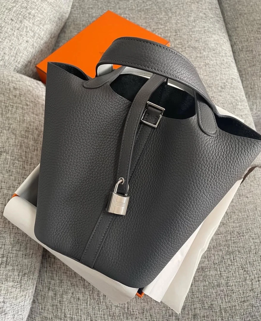 未使用 Hermes/爱马仕 H0雾霾灰色银扣18菜篮子包 14230638