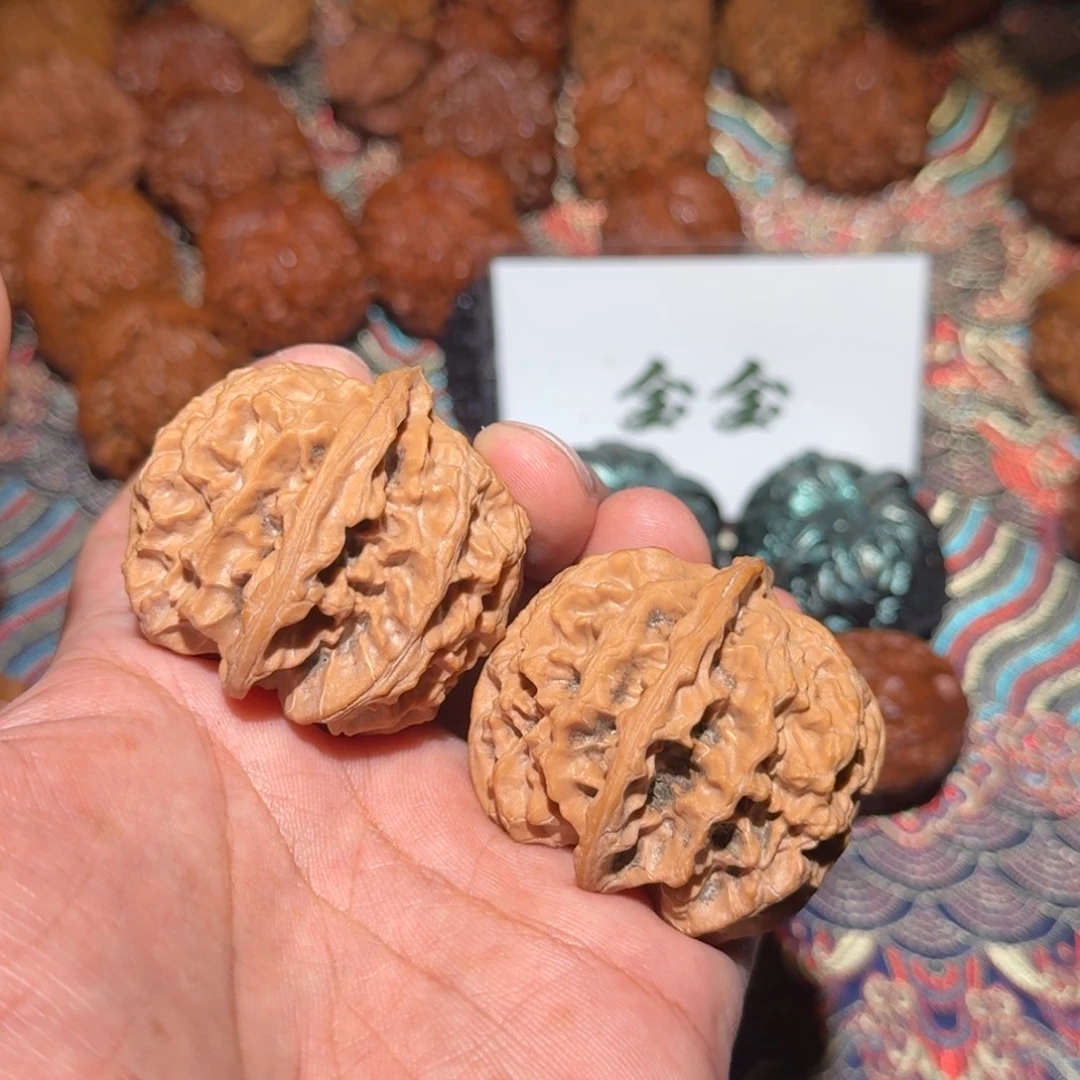 把件核桃1217苹果园，尺寸45 44 40