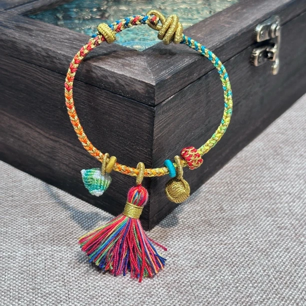 非金属布艺手链 五彩手编绳可穿珠小粽子造型简约情侣手环