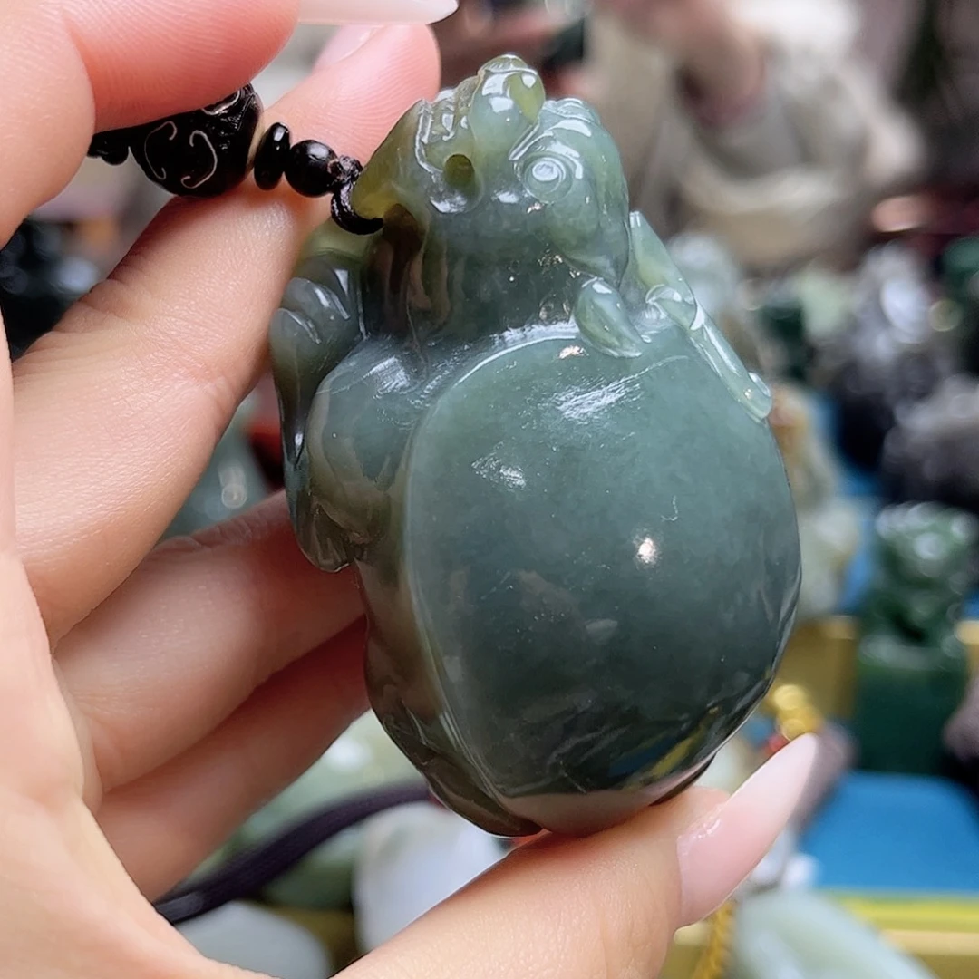 和田玉耳饰未镶嵌