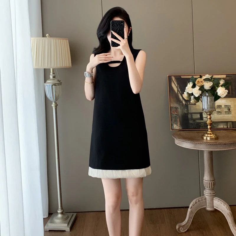 法式连衣裙女夏季2025年新款无袖遮肚子藏肉A字绝美夏日小黑裙子