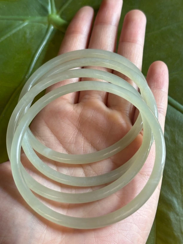 0938WM和田玉青海料晴水细条手镯规格：52-62圈口多样性发其一