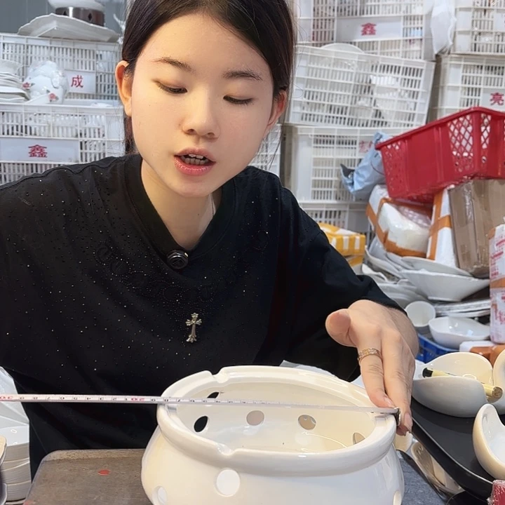 碟微瑕产品………福宝炉子一个