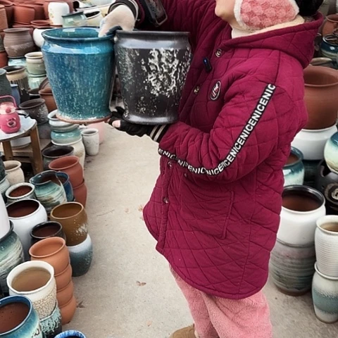 口18高23瑕疵盆子。