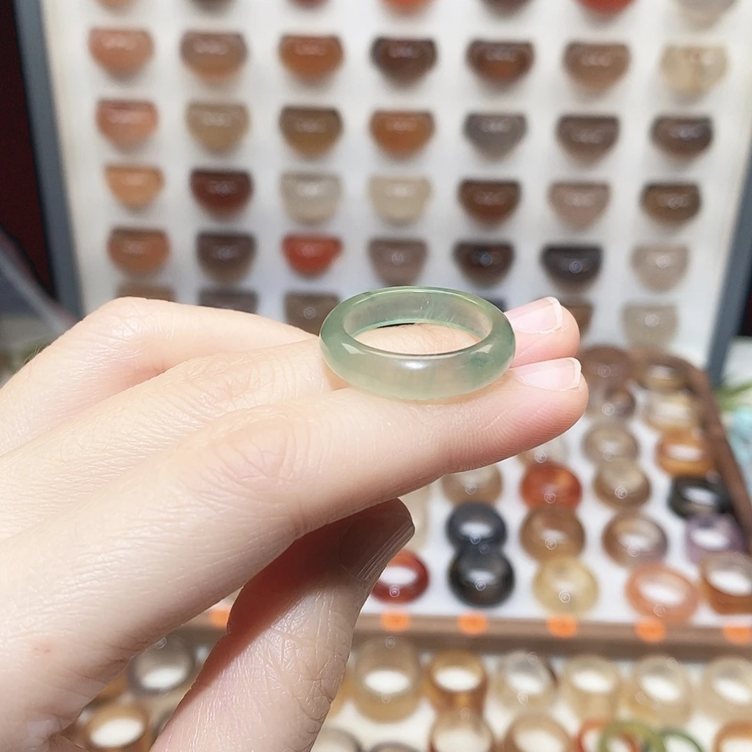 玛瑙/玉髓未镶嵌戒指港21码岫玉不退换