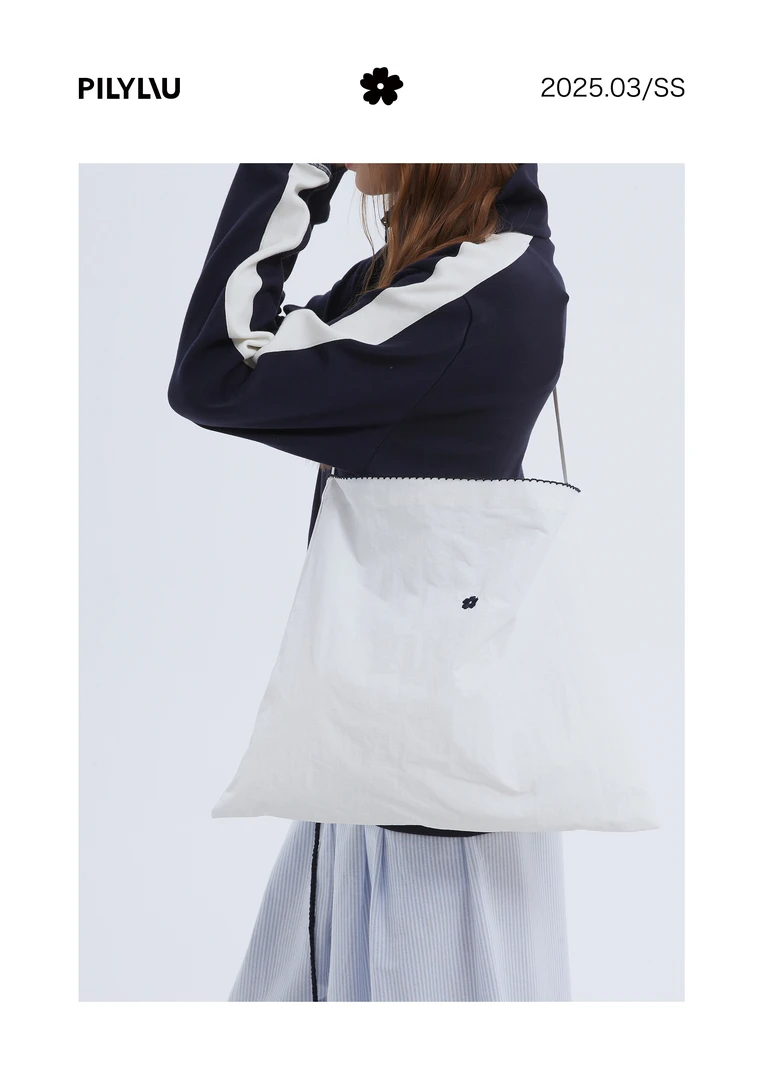 PILYLIU原创设计师品牌 小花边与小花朵刺绣 防水购物袋斜挎包