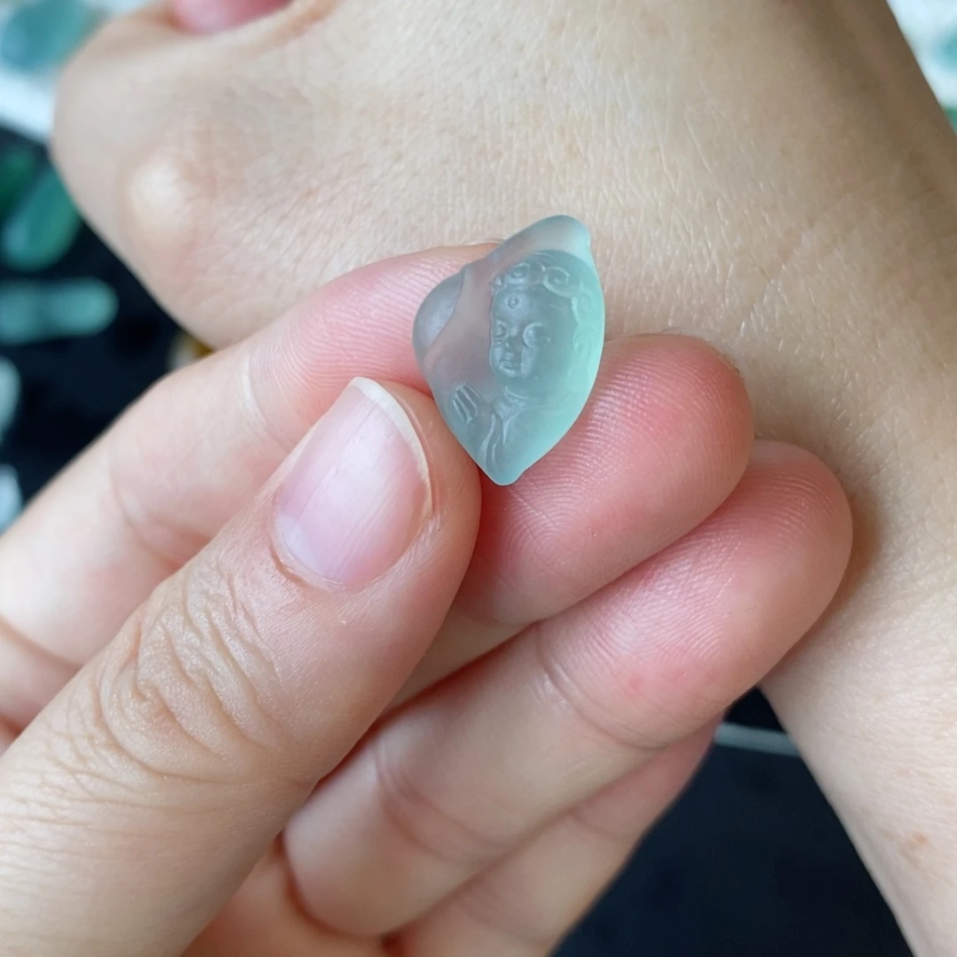 定制翡翠未镶嵌宝宝佛