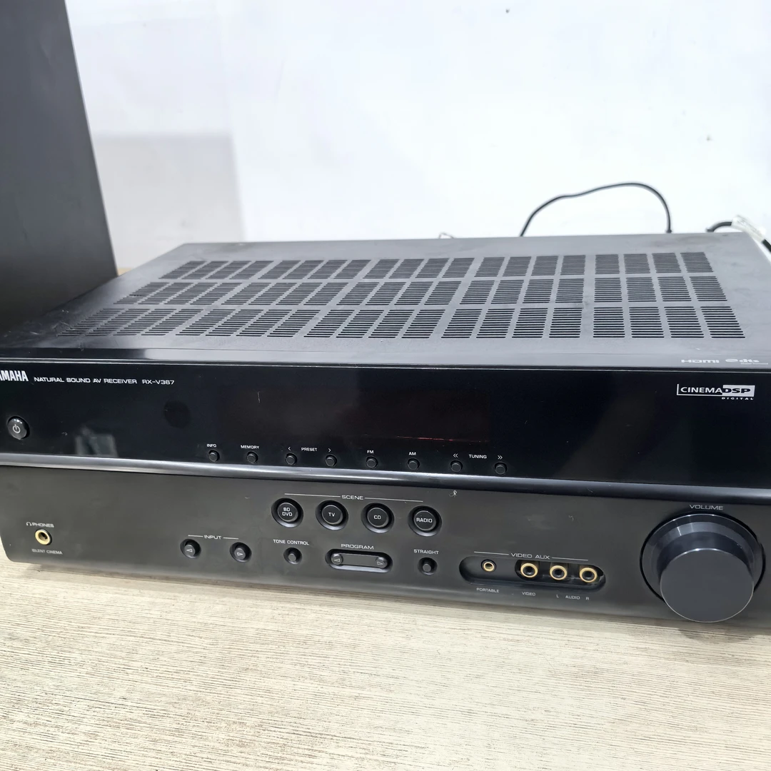 8新  YMH功放机，正常使用，邮费自理