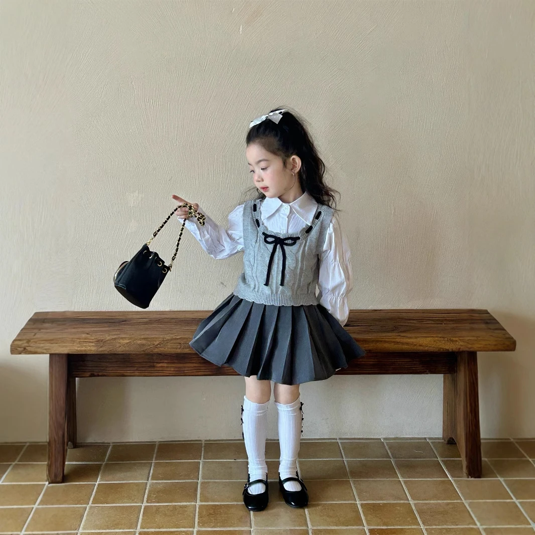 2025春季新款女童洋气套装蝴蝶结毛线背心+衬衫+百褶裙套装