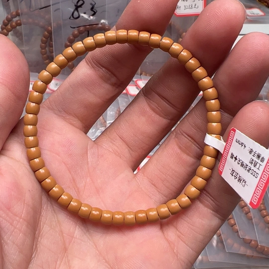 李***聪吊坠橄榄核老挝核尖单圈4.6mm