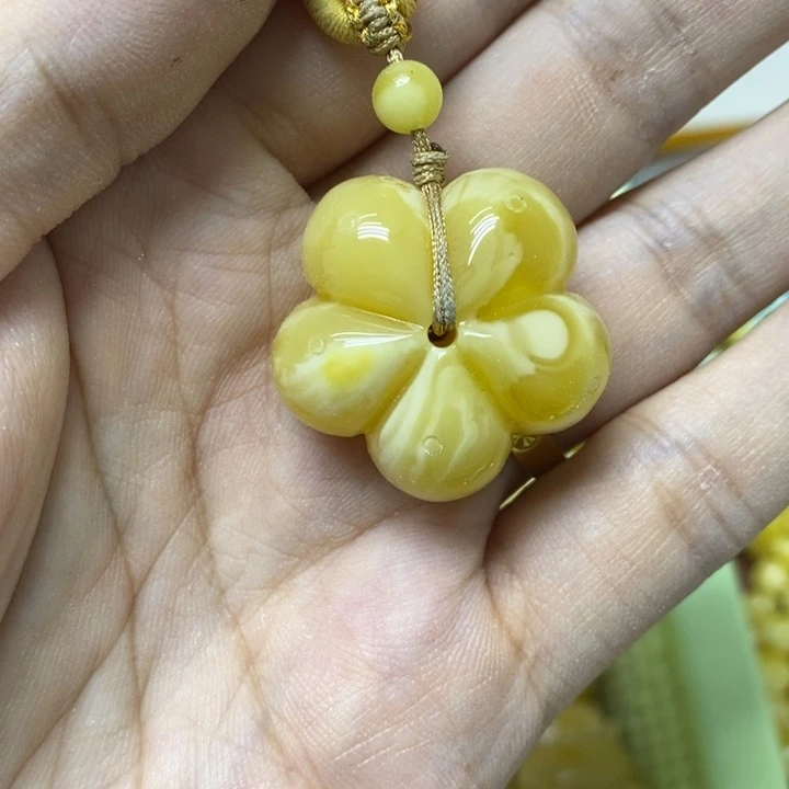 裸石蜜蜡未镶嵌吊坠