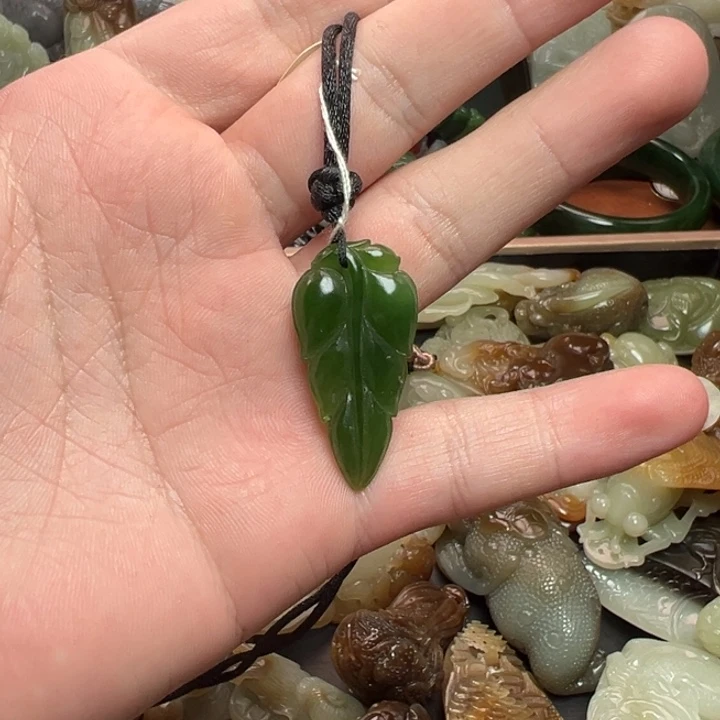 未镶嵌和田玉挂件