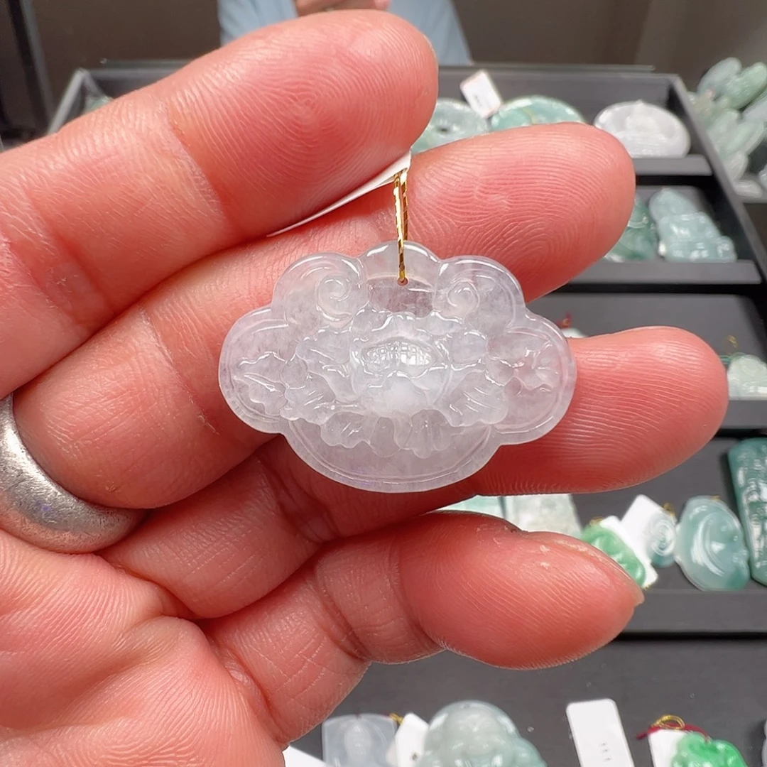 翡翠未镶嵌颈饰吊坠