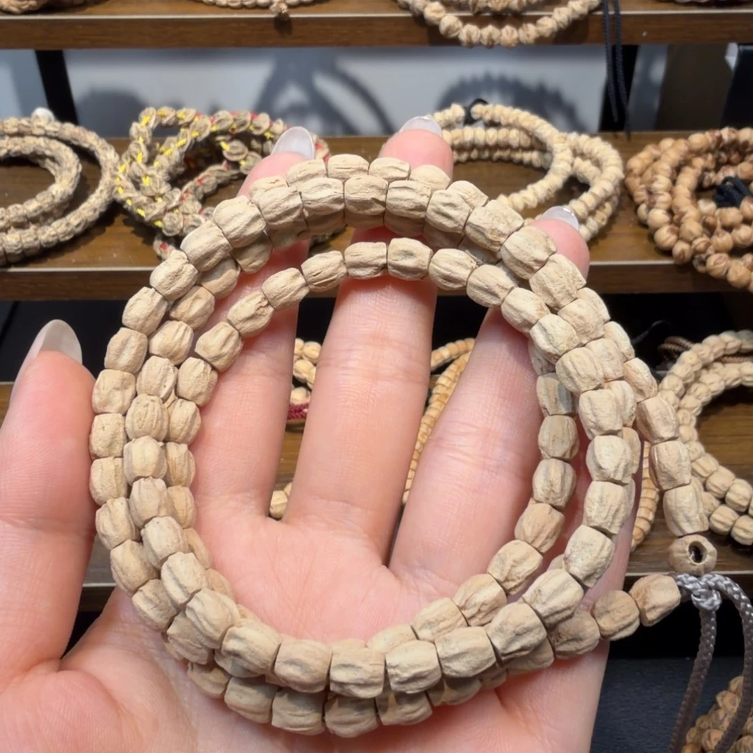 J***7柏香籽/百香籽吊坠