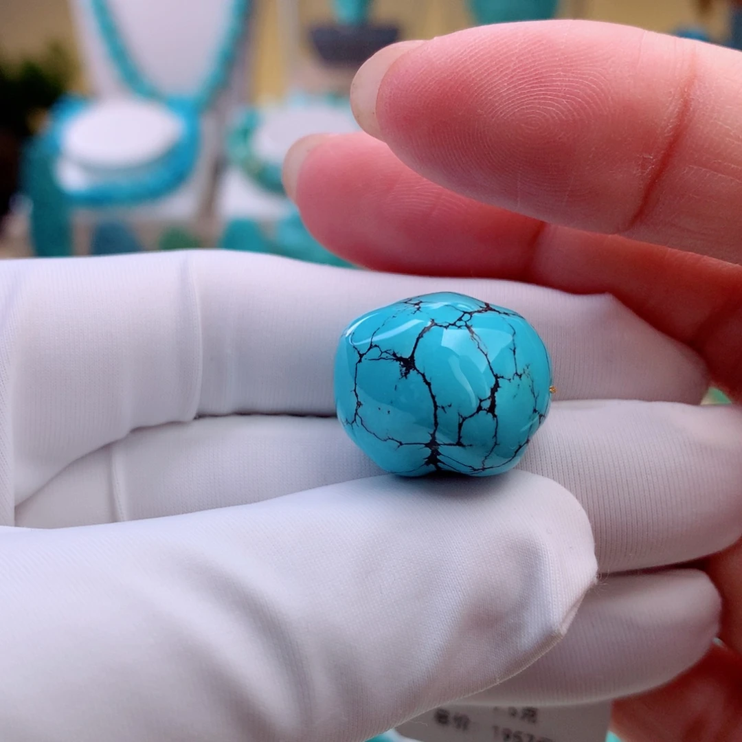 绿松石未镶嵌挂件